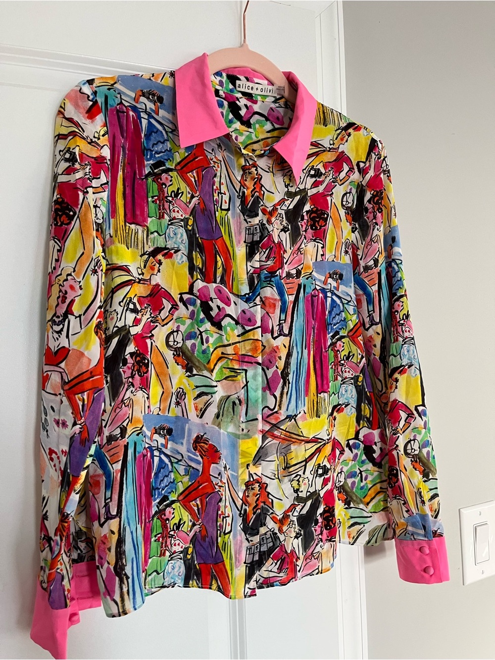Alice + Olivia x Mokshini Supermodels Paparazzi Runway Printed Silk Shirt Top